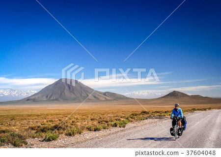 Cycling Ruta 40 Cycling Ruta 40 37604048