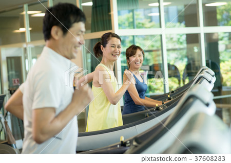 Sports club running machine training gym image Sports club running machine training gym image 37608283