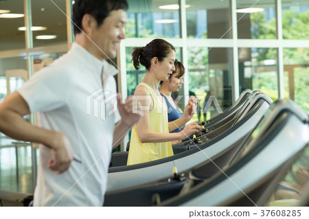 Sports club running machine training gym image Sports club running machine training gym image 37608285