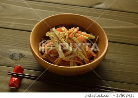 Burdock salad Burdock salad 37608435