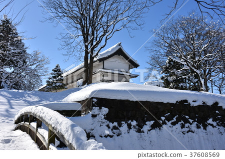 Kanazawa城堡公園Gokuraku橋樑雪場面 37608569