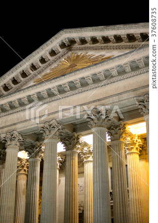 Kazan Cathedral in St. Petersburg by night. Kazan Cathedral in St. Petersburg by night. 37608735