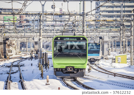 Yamanote Line E235 series Yamanote Line E235 series 37612232