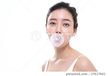 美容,護膚,美容,20多歲,女人,化妝,化妝 美容,護膚,美容,20多歲,女人,化妝,化妝 37617681