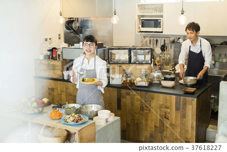 Married at a cafe Food business 37618227