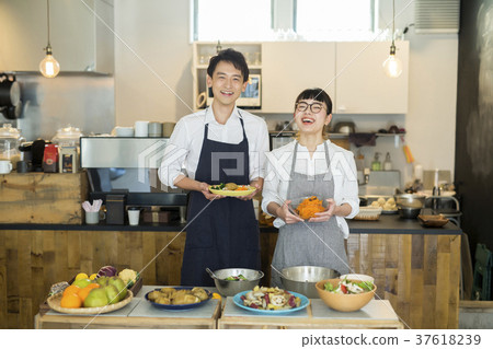 Married at a cafe Food business 37618239