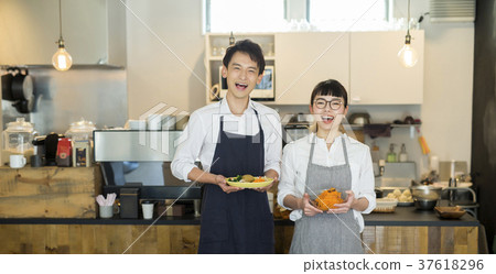Married at a cafe Food business 37618296
