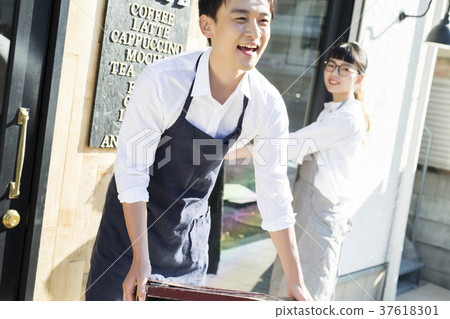 Married at a cafe Food business 37618301