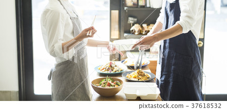 Married at a cafe Food business 37618532