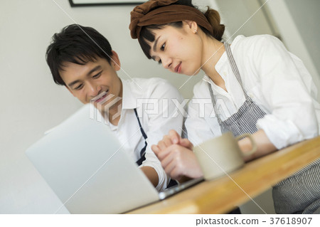 Married at a cafe Food business Married at a cafe Food business 37618907