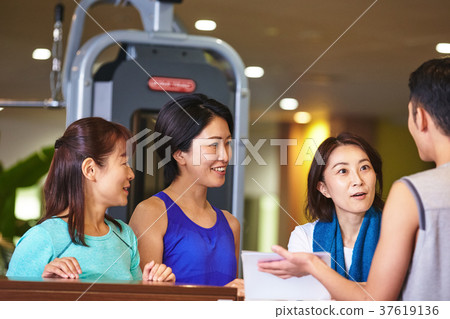 加入健身房 加入健身房 37619136