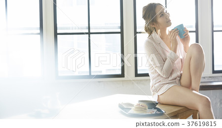 喜歡時尚家常餐的女性 37619815