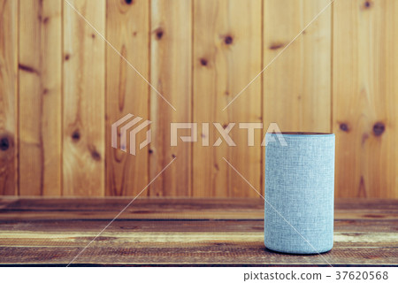 Smart speaker 37620568