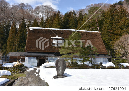 World Heritage Site Gokayama Iwase snow scene 37621004