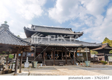 Mitsui-ji Temple (Sonjo-ji Temple) Kanondo 37621937