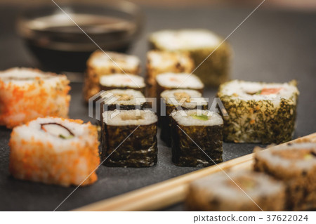 Sushi rolls hosomaki and uramaki Sushi rolls hosomaki and uramaki 37622024