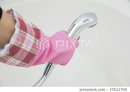Bath cleaning image 37622709