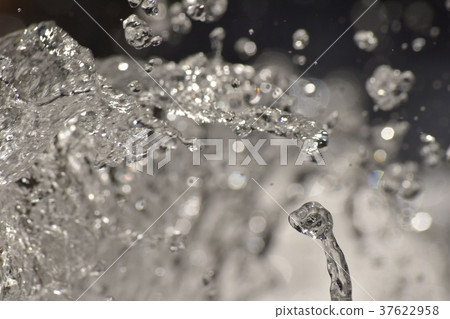 Splashes Splashes 37622958