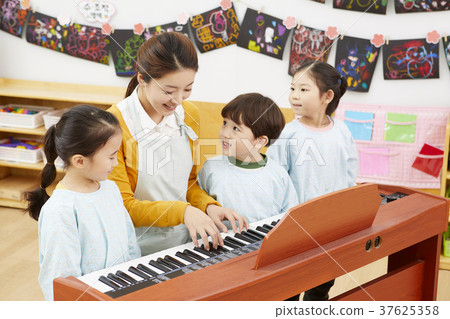 Kindergarten, Kindergarten, Child, Teacher, Korean Kindergarten, Kindergarten, Child, Teacher, Korean 37625358