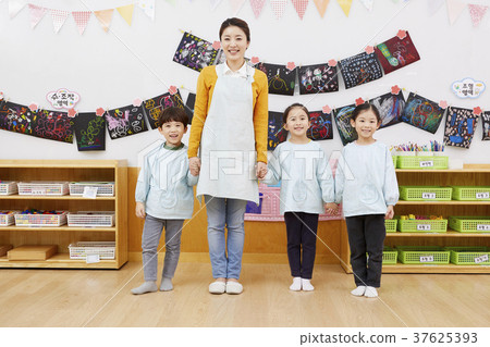 Kindergarten, Kindergarten, Child, Teacher, Korean 37625393