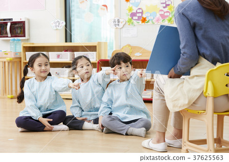 Kindergarten, Kindergarten, Child, Teacher, Korean Kindergarten, Kindergarten, Child, Teacher, Korean 37625563