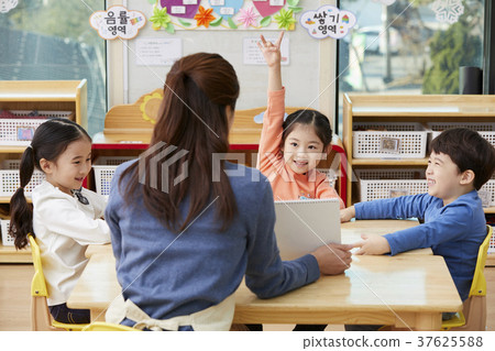 Kindergarten, Kindergarten, Child, Teacher, Korean 37625588