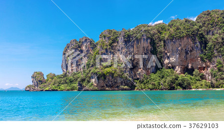 karst rocks perfect for climbing Tonsai karst rocks perfect for climbing Tonsai 37629103
