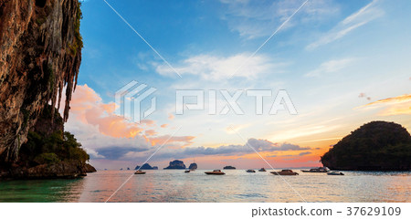 tropical rocks sunset Phra Na beach 37629109