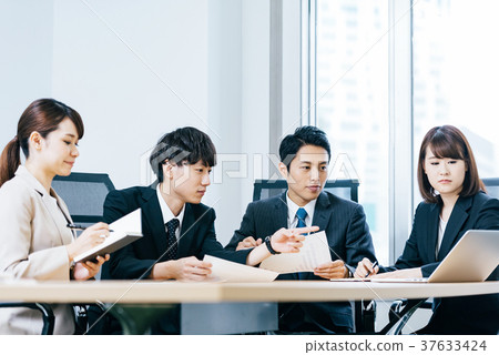 企業更多 37633424