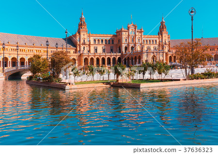 Plaza de Espana at sunny day in Seville, Spain 37636323