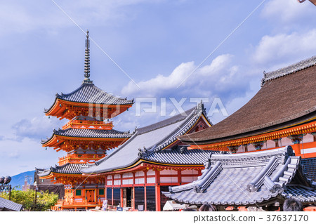 日本京都清水寺三塔的風景 37637170