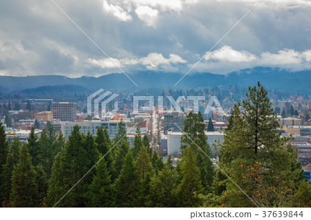 Eugene Oregon City and Clouds 37639844