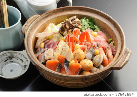 Seafood pot Winter's taste 37642694