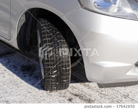 Snow road and studless tire Snow road and studless tire 37642850