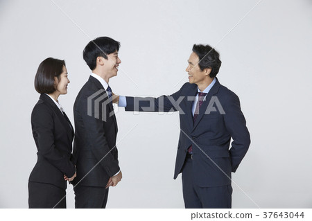 Businessman, Business Woman, Korean 37643044