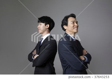 同事,商人,韓國人 同事,商人,韓國人 37643253