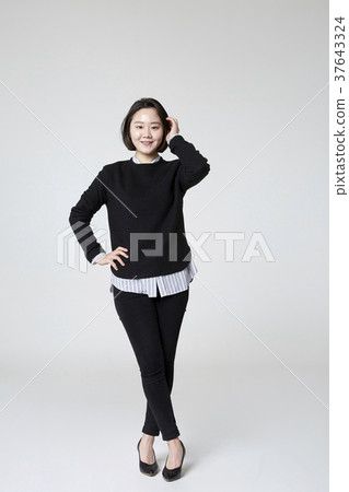 University student, young woman, Korean 37643324