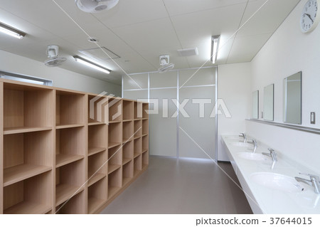 Changing room Changing room 37644015