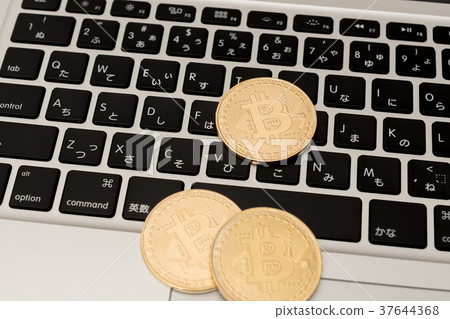Image of virtual currency · bit coin and personal computer 37644368