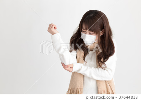 Poor health, women 37644818