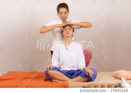 Spa and massage 37645226