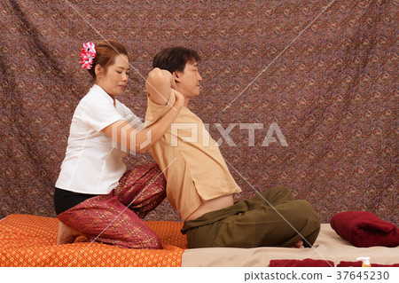 Spa and massage 37645230