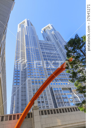 Tokyo Metropolitan Government's First Government Building 37645271