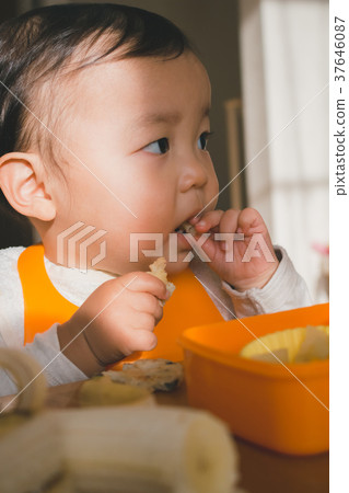 eat, eating, child 37646087