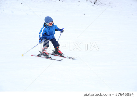 Children enjoying skiing 37646884