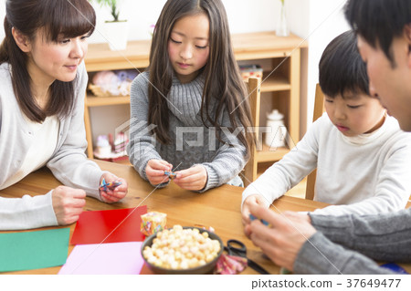 Parent and child folding Origami Parent and child folding Origami 37649477