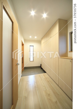 Entrance hall Entrance hall 37650736