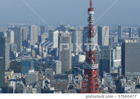 東京都市風景“我看Harumi或Kachidoki,隅田川等”=東京,1月23日,東京大雪的晴朗黎明 東京都市風景“我看Harumi或Kachidoki,隅田川等”=東京,1月23日,東京大雪的晴朗黎明 37660477