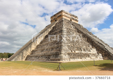 Pyramid of Chichen Itza World heritage Mexico 37660718