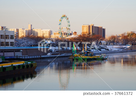 Snow Amusement Amusement Park and Sumida River Snow Amusement Amusement Park and Sumida River 37661372